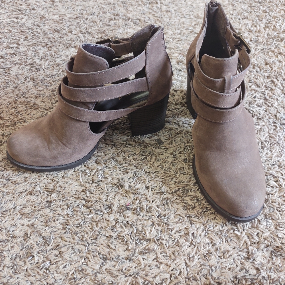 Soda Strappy Brown Buckle Heels